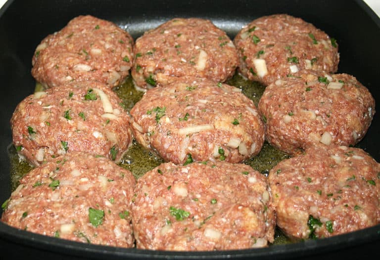 Titelbild für geschmackvoll – OMAS FRIKADELLEN