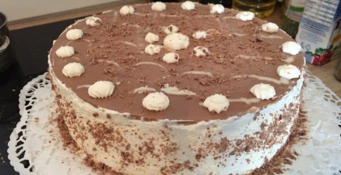 Titelbild für geschmackvoll – BANANENTORTE