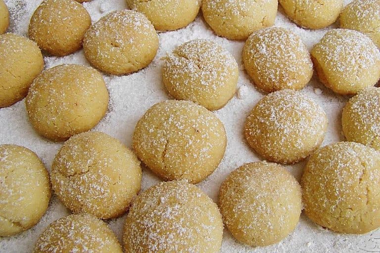 Titelbild für geschmackvoll – WEIHNACHTSBÄLLCHEN