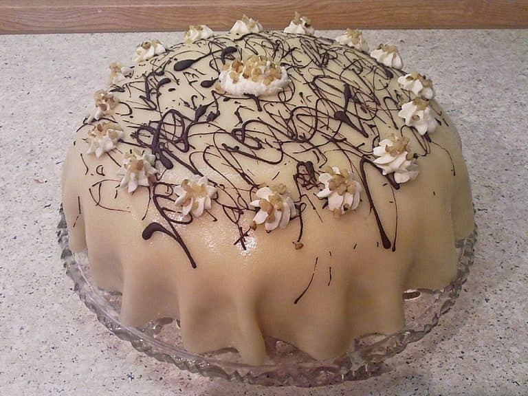 Titelbild für geschmackvoll – MARZIPANTORTE