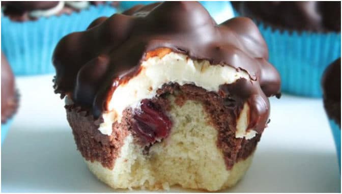 Titelbild für geschmackvoll – Super lecker Donauwellen Muffins