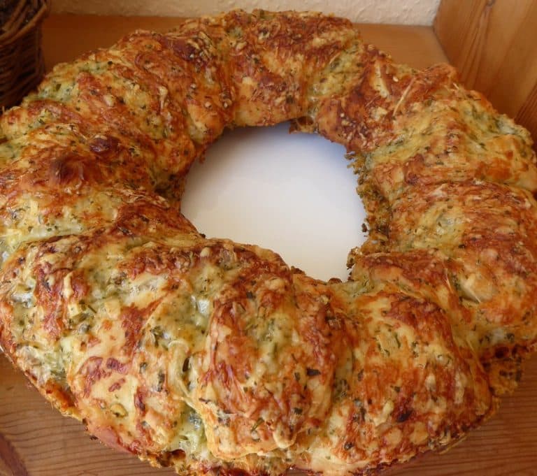 Titelbild für geschmackvoll – selbstgebackenes knoblauchbrot