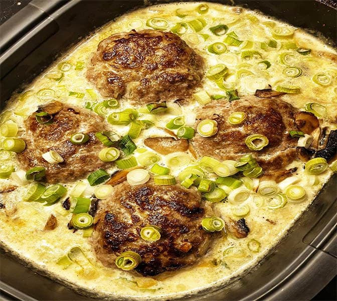 Titelbild für geschmackvoll – Ofenfrikadellen in Championrahmsosse