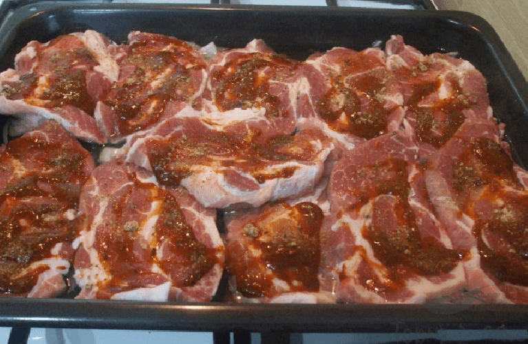 Titelbild für SCHWEINENACKEN MIT BIERSAUCE & KARTOFFELN