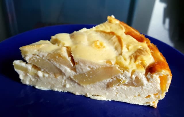 Titelbild für geschmackvoll – Bodenloser low carb Käsekuchen mit Äpfeln