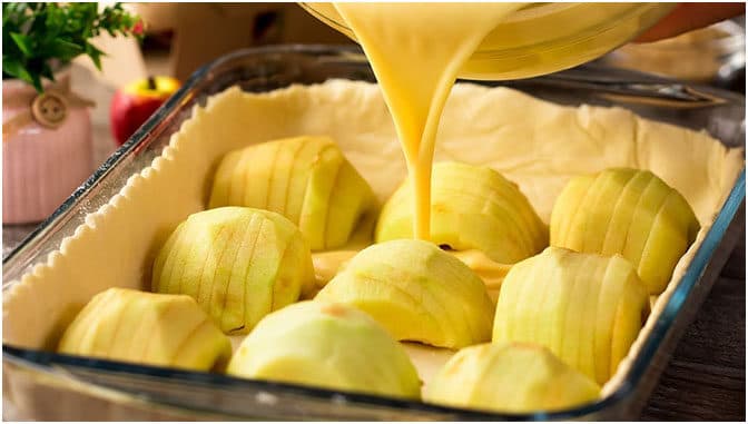 Titelbild für geschmackvoll – Apfelkuchen mit Vanillepudding.