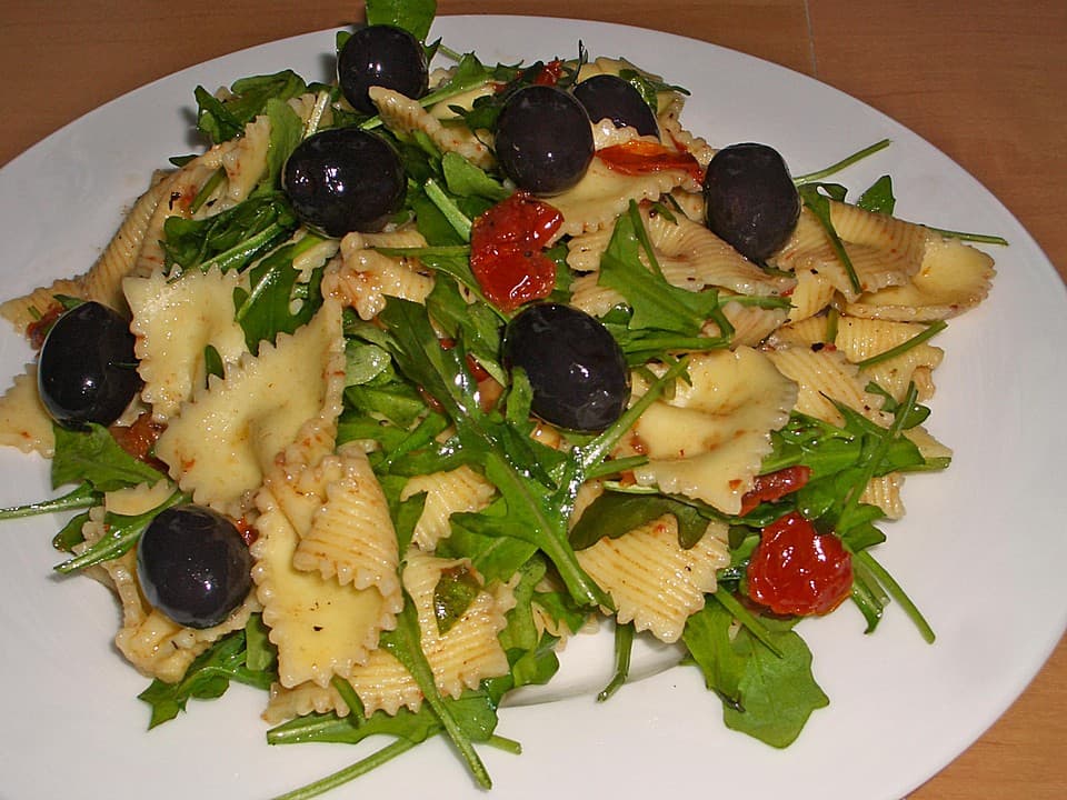 Titelbild für geschmackvoll – Italienischer Nudelsalat