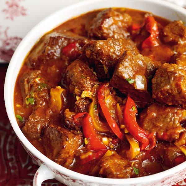 Titelbild für geschmackvoll – Ungarisches Gulasch / Pörkölt