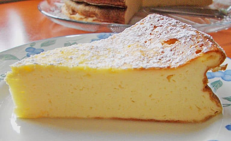 Titelbild für geschmackvoll-TOPFENTORTE OHNE BODEN