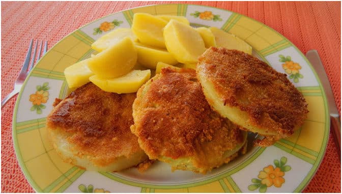 Titelbild für geschmackvoll – Kohlrabi paniert und gebraten, mit Kräutersauce