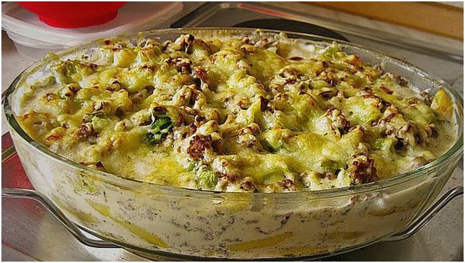 Titelbild für geschmackvoll – Schupfnudel – Auflauf mit Lauch und Hack (Einfach)