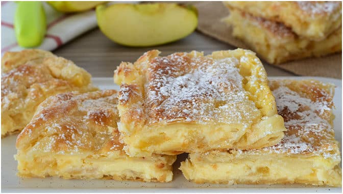 Titelbild für geschmackvoll – Leckere Apfelpudding Schnitten die immer gelingen