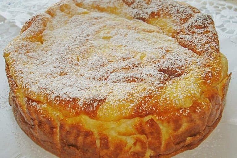 Titelbild für geschmackvoll – SCHNELLER BODENLOSER APFEL – KÄSEKUCHEN