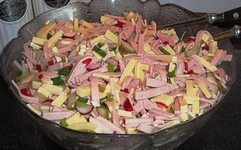 Titelbild für geschmackvoll – RADIESCHEN KÄSE SALAT, SOMMERSALAT ZUM SATTESSEN !