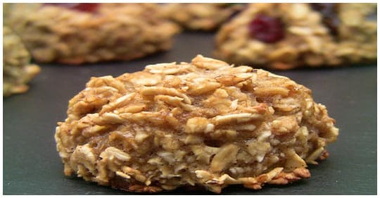 Titelbild für geschmackvoll – Gesunde Kekse aus Haferflocken, ohne Zucker, Mehl und Fett