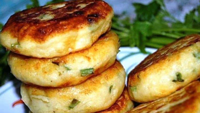 Titelbild für geschmackvoll – SCHNELLE KARTOFFELFLADEN MIT KNOBLAUCH