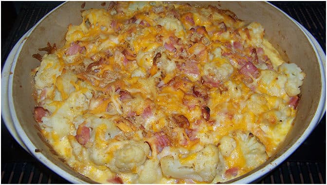 Titelbild für geschmackvoll – Mit diesem Auflauf haben wir einen echten Ofenschatz ausgegraben:Blumenkohlauflauf