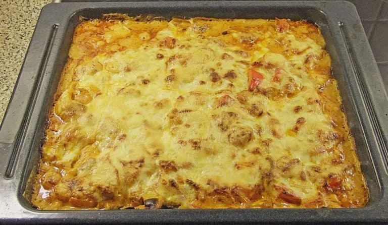 Titelbild für geschmackvoll-AGIS GYROS IN METAXASAUCE