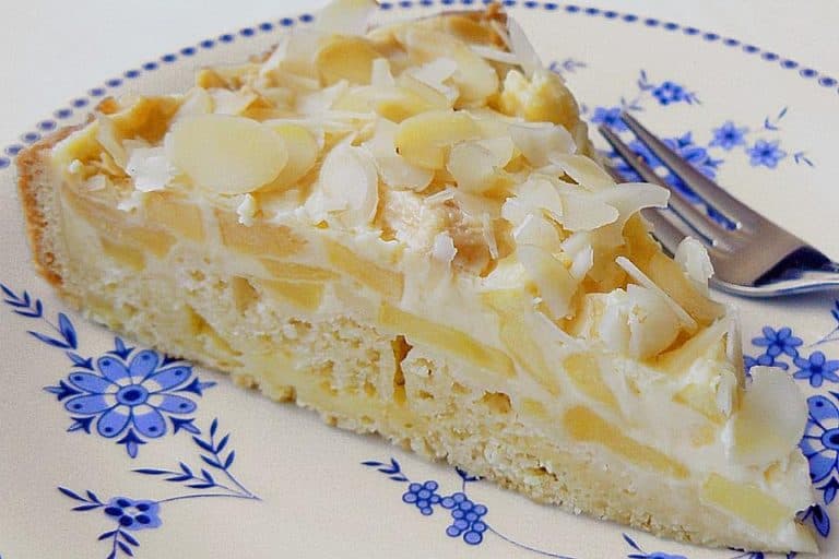 Titelbild für geschmackvoll – GEFÜLLTER PUDDING APFELKUCHEN