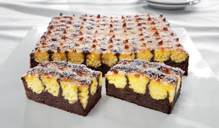 Titelbild für SCHOKO KOKOS BLECHKUCHEN