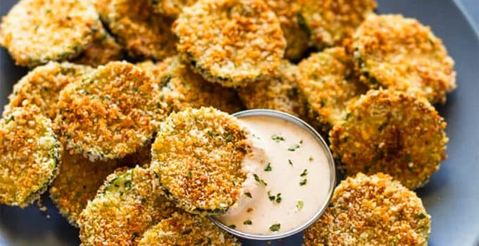 Titelbild für Gebackene Zucchinischeiben mit Knoblauch und saure Sahne