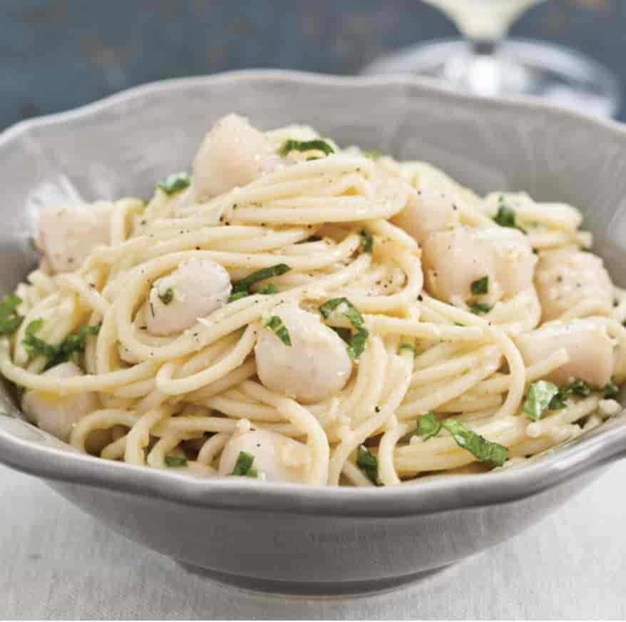 Titelbild für SPAGHETTI MIT ZITRONE, BASILIEN UND KAMALLOPS