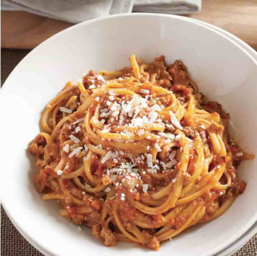 Titelbild für HÜHNCHENBOLOGNESE MIT LINGUINE